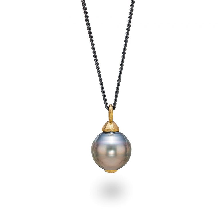 Gold Tahitian Pearl Necklace by Jacks Turner Bristol jeweller.